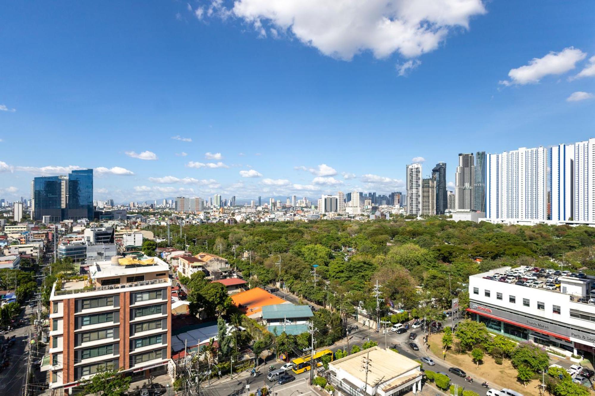 Lush Residences Makati Makati City Exterior photo