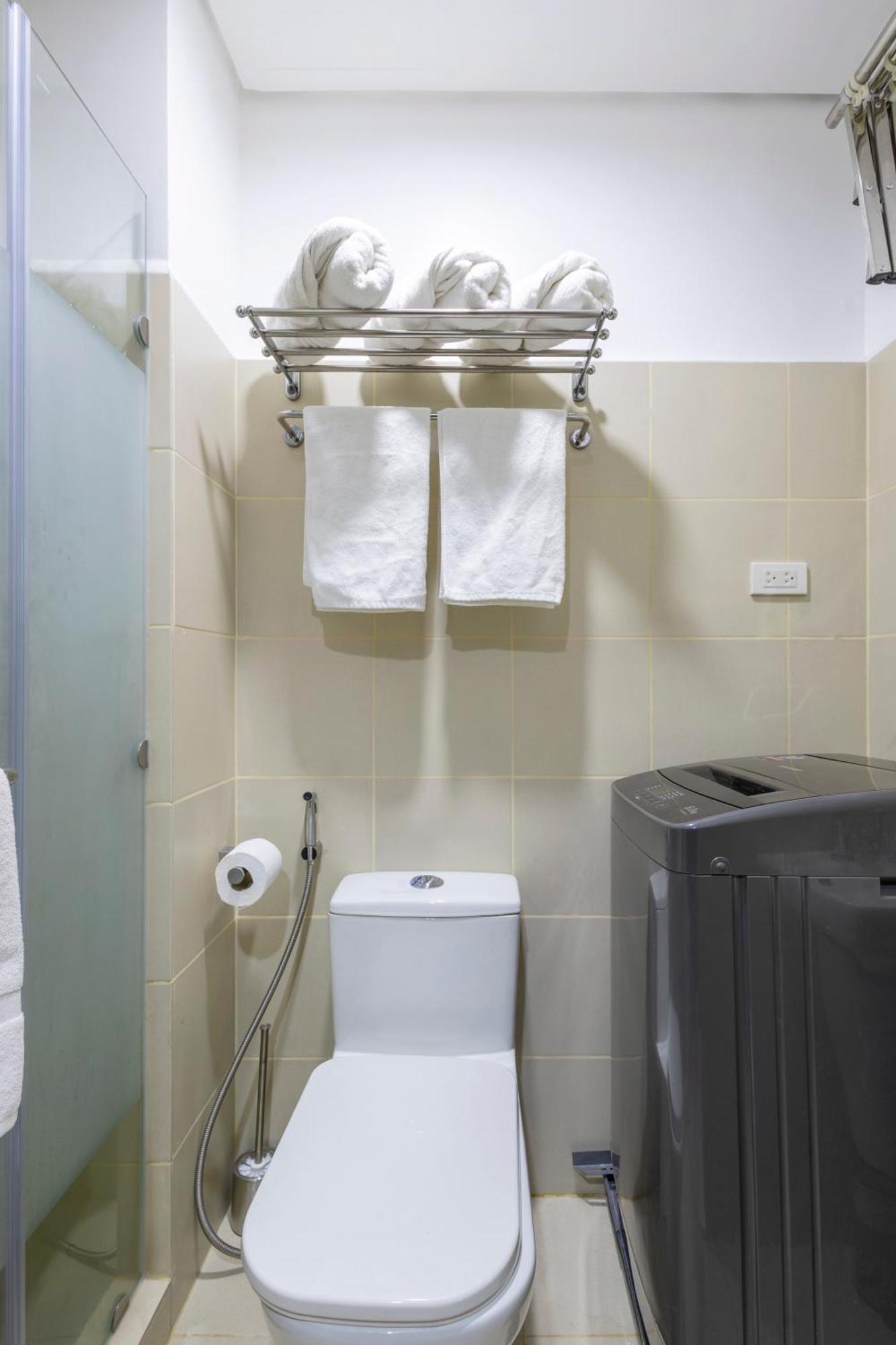 Lush Residences Makati Makati City Room photo